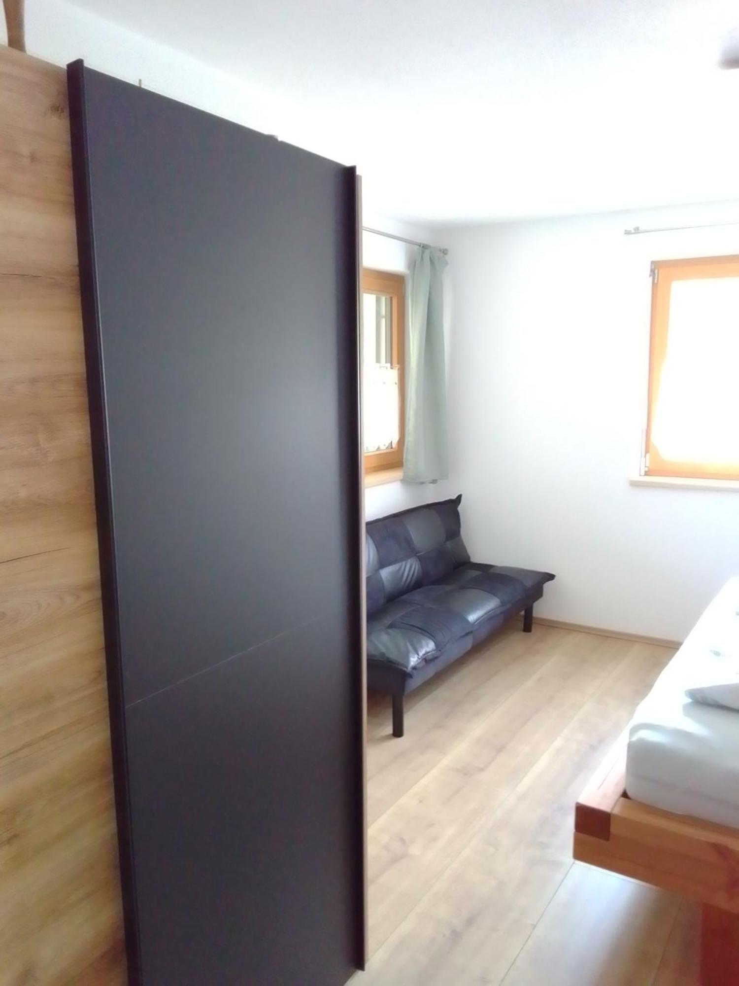 Ferienwohnung Maari ฮิตทีเซา ภายนอก รูปภาพ